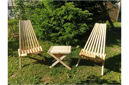 Набор 4 кресла-шезлонга и маленький столик