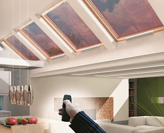 Мансардное окно Fakro FTP-V U3 Z-Wave с автоматическим управлением, размер 78х140