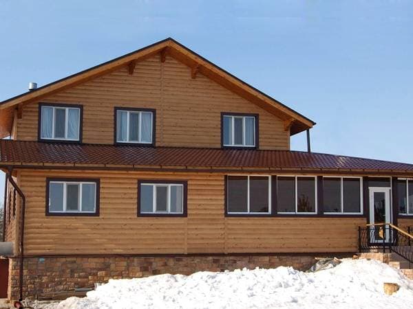 Металлический сайдинг Гранд Лайн / Grand Line профиль Блок-хаус, Satin 0.5, цвет Ral 3009 (оксидно-красный)