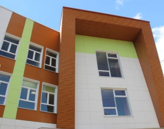 Металлический сайдинг Гранд Лайн / Grand Line профиль Вертикаль, Atlas 0.5, цвет Ral 8004 (терракота)