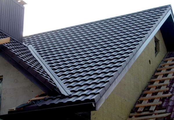 Металлочерепица BudMat (БудМат), коллекция Риалто, D-Matt 0.5, цвет Ral 8017 (коричневый)