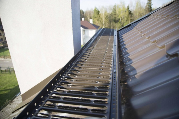 Полотно кровельного мостика Гранд Лайн / Grand Line 1.0 м, цвет RAL 8017 (коричневый)