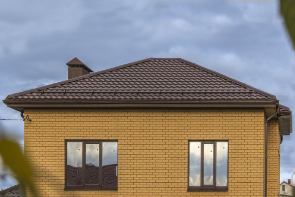 Металлочерепица BudMat (БудМат), коллекция Риалто, D-Matt 0.5, цвет Ral 8004 (кирпичный)