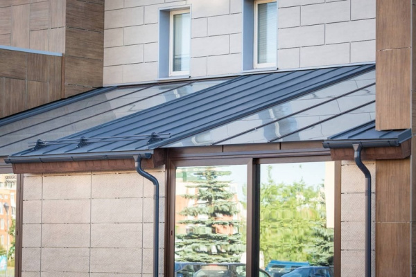 Фальц двойной стоячий Гранд Лайн / Grand Line, Quarzit 0.5, цвет RAL 8004 (терракота)