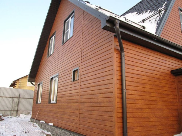 Металлический сайдинг Гранд Лайн / Grand Line профиль ЭкоБрус, Velur 0.5, цвет Ral 6005 (зеленый мох)