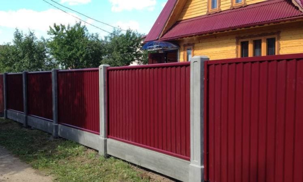 Модульное ограждение Гранд Лайн / Grand Line Estet, Pe, высота 1,65 м, стойка 3 м, цвет RAL 3005 (вишня)